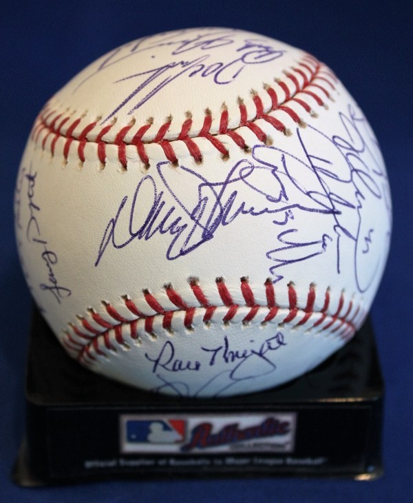 Autographed Signed 1986 New York Mets Team Official Major League