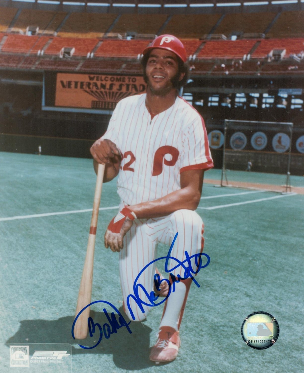 Bake McBride Philadelphia Phillies Autographed Signed 8x10 Photo -  Certified Authentic