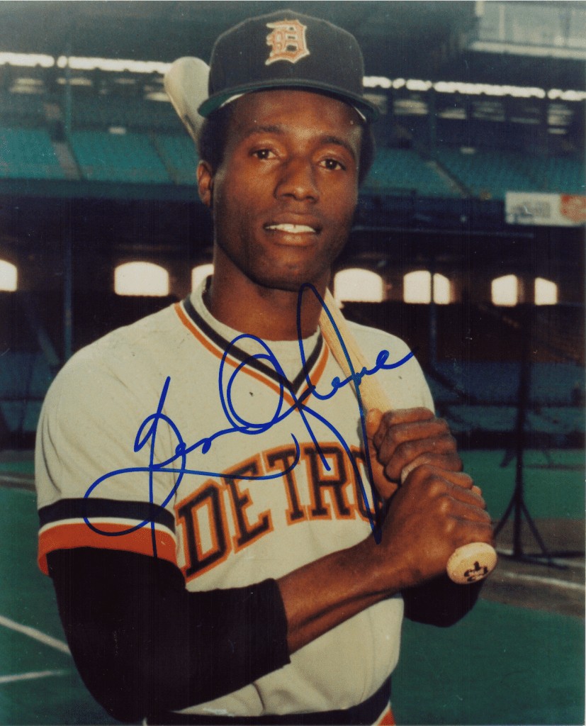Ben Oglivie Autographed Signed 8X10 Detroit Tigers Photo - Autographs