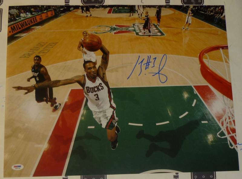 Brandon Jennings Autographed Signed Bucks Basketball 16X20 ...