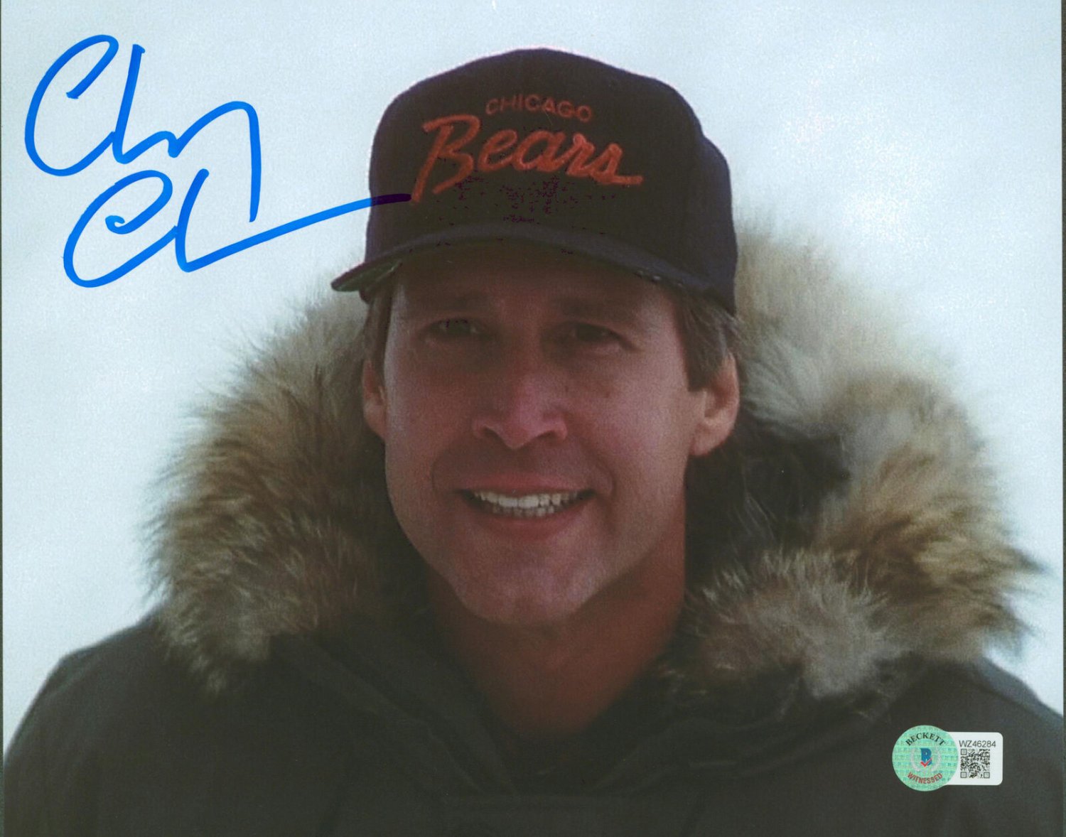 Chevy Chase Autographed “Christmas Vacation” (White #00) Santa