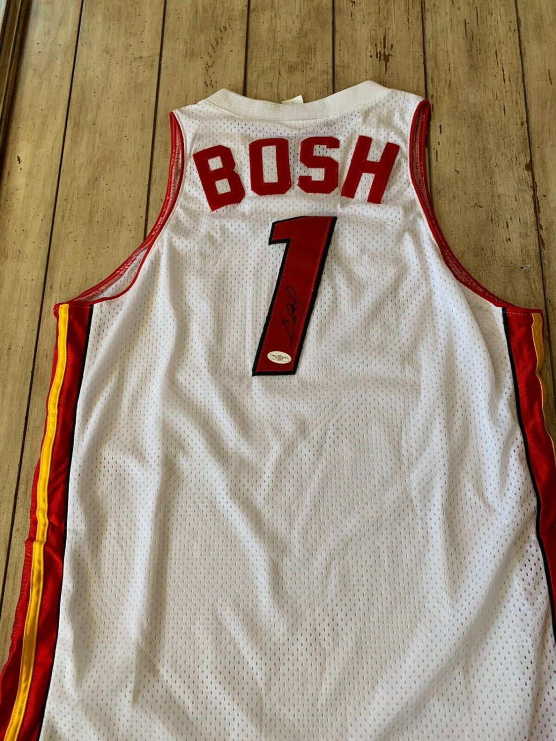 Chris bosh autographed jersey