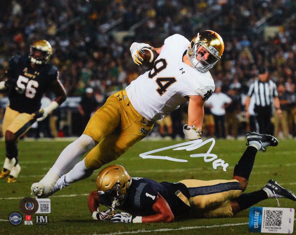 Cole Kmet Autographed Signed Chicago Bears Catch Vs Navy 8X10 Hm Photo -  Beckett W White