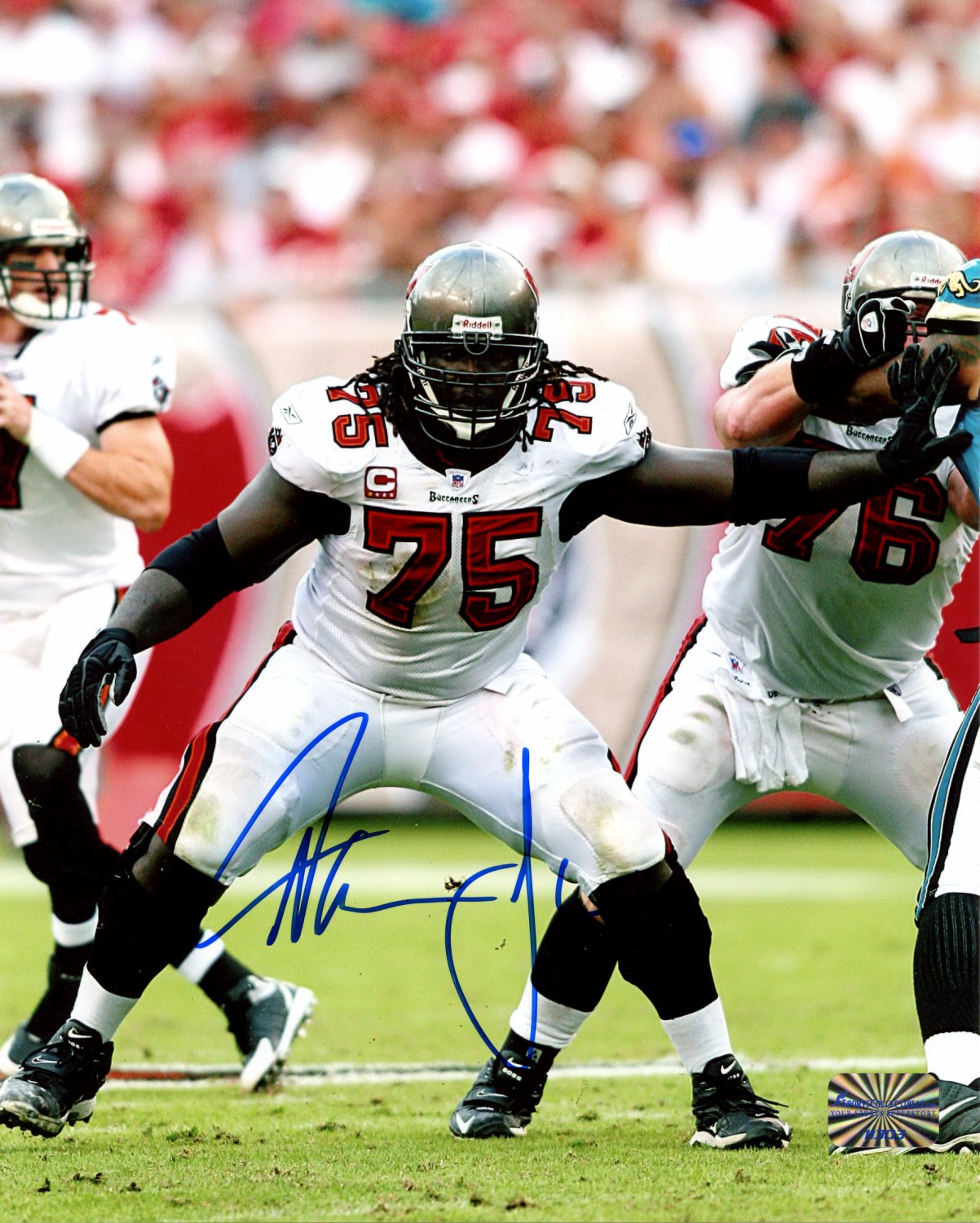 Davin Joseph Tampa Bay Buccaneers Autographed Signed 8x10 Photo - Authentic