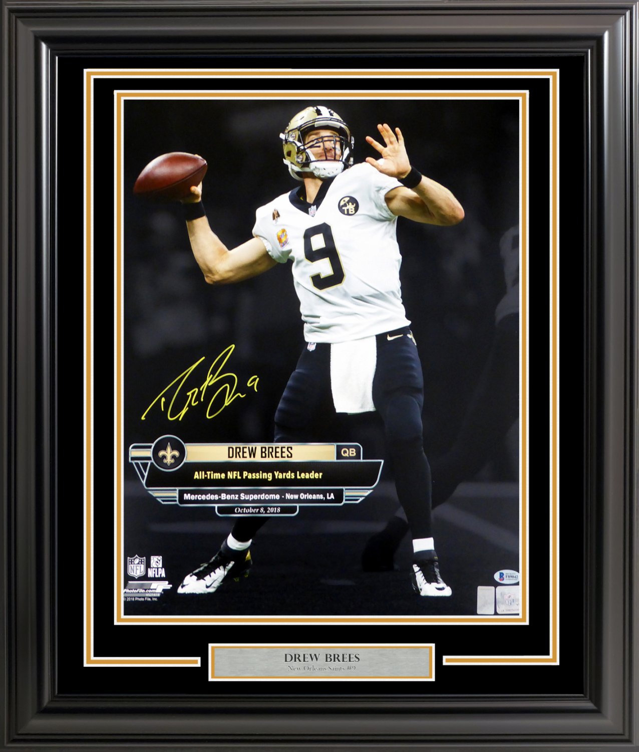 Drew Brees Autographed Signed Framed New Orleans Saints Jersey 