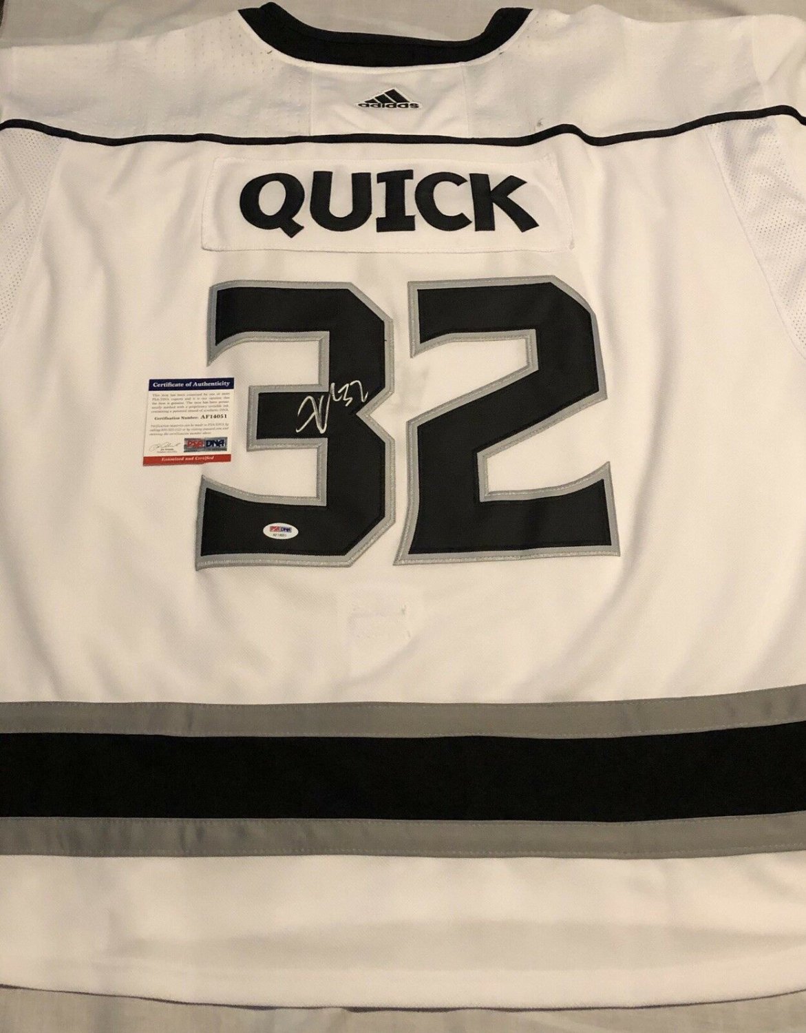 jonathan quick autographed jersey