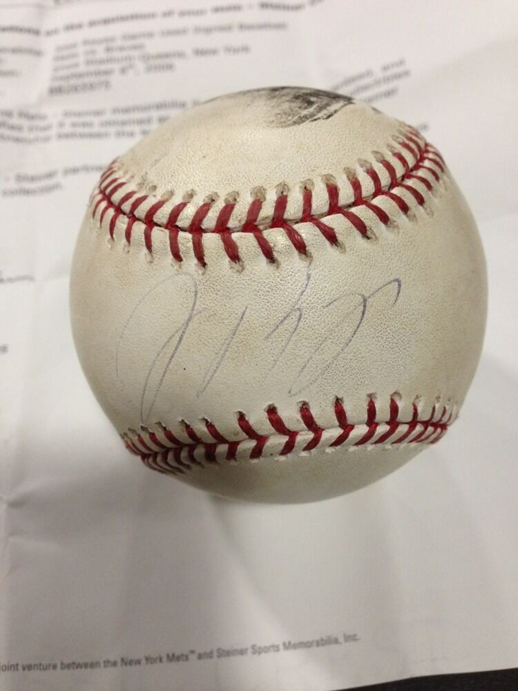 New York Mets Autographed Baseball Memorabilia