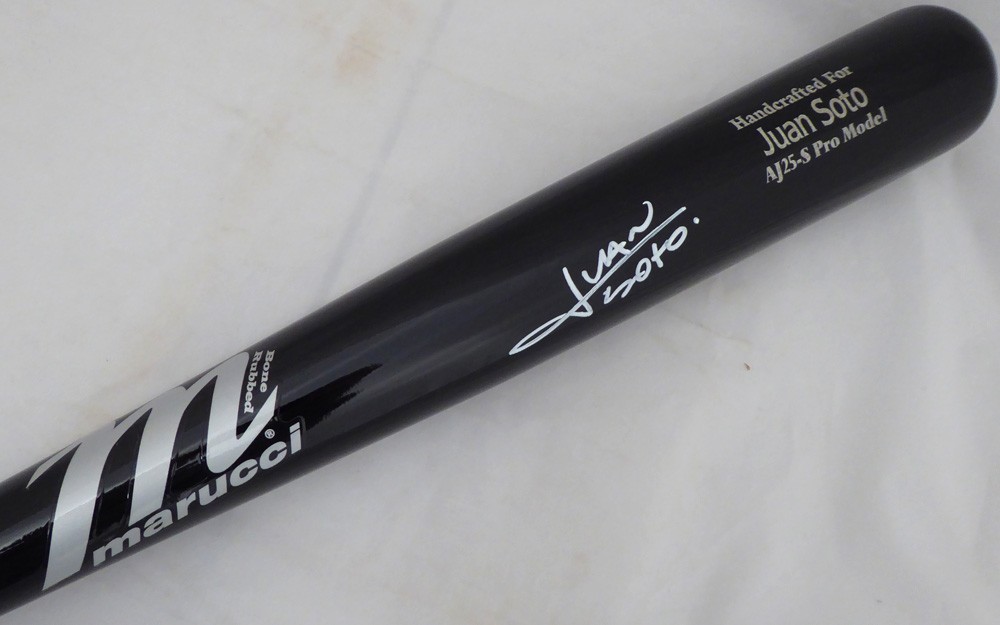 Juan Soto Autographed MLB Baseball - Beckett Authentic