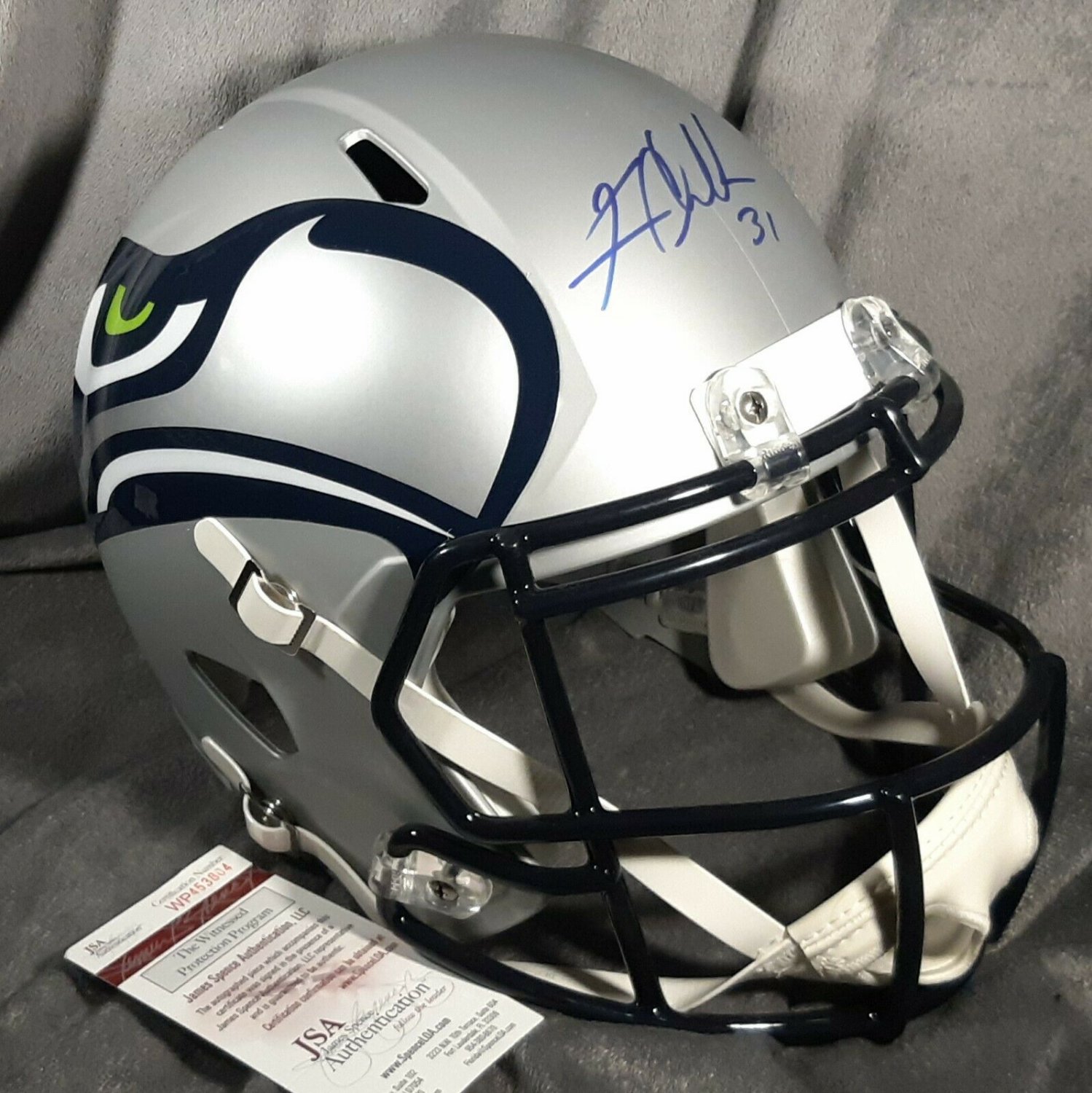 kam chancellor autographed jersey