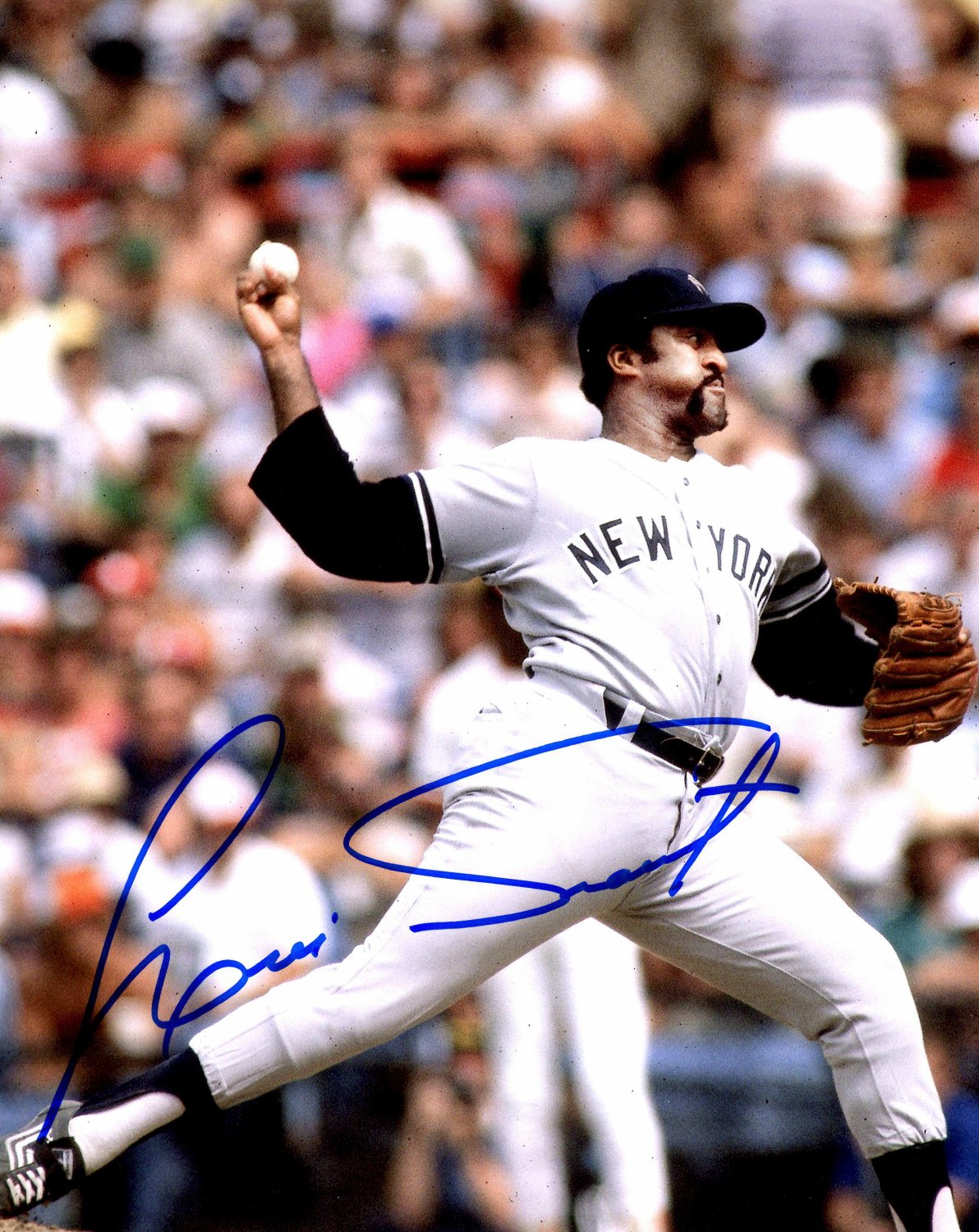 Luis Tiant Autographed Signed 8X10 New York Yankees Photo - Autographs