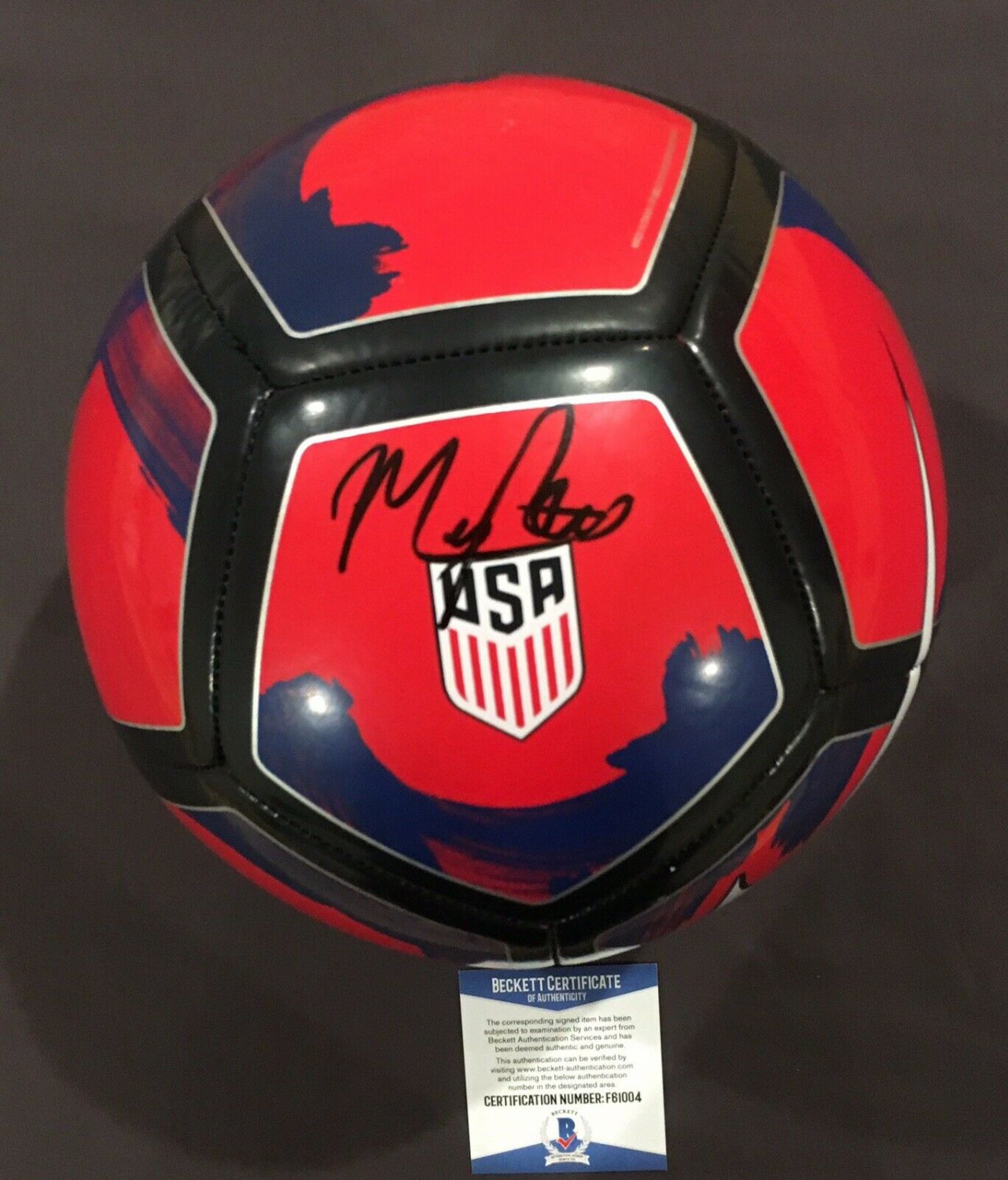 uswnt signed soccer ball