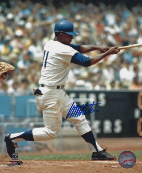 AUTOGRAPHED MANNY MOTA 8x10 Los Angeles Dodgers photo - Main Line Autographs