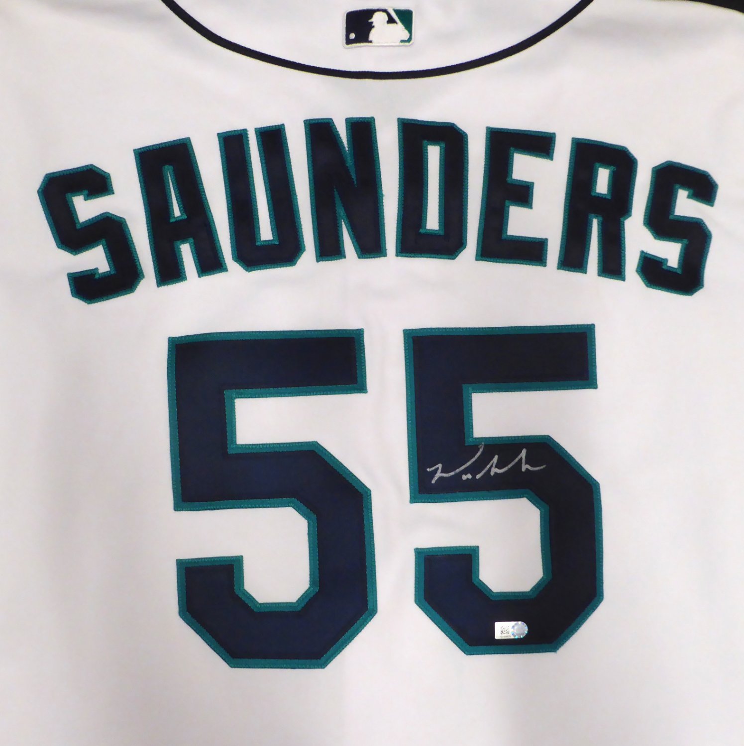 Michael Saunders Autographed Signed Seattle Mariners White Authentic  Majestic Jersey Size 48 MLB Holo #Hz028679