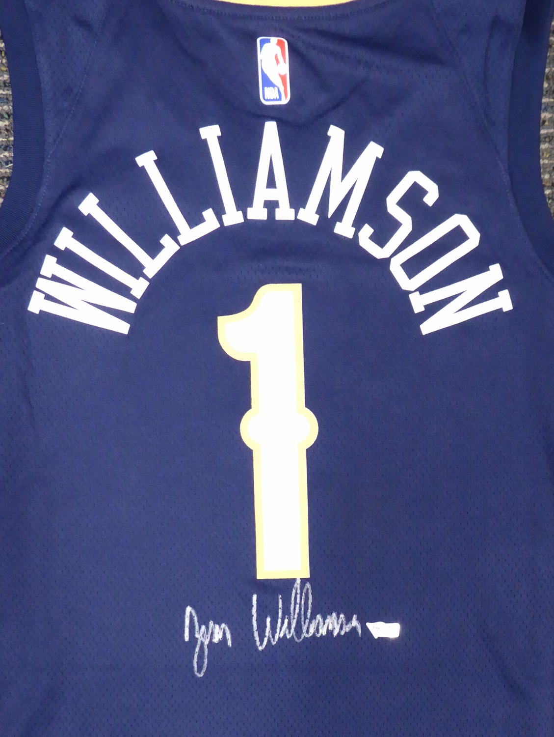 nike swingman size