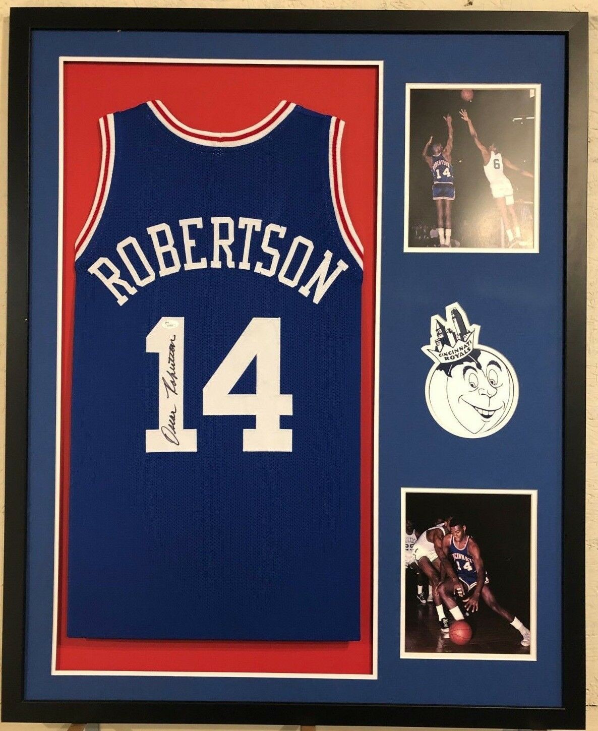 Oscar Robertson Autographed Signed Framed Cincinnati Royals Signed Jersey Jsa Coa