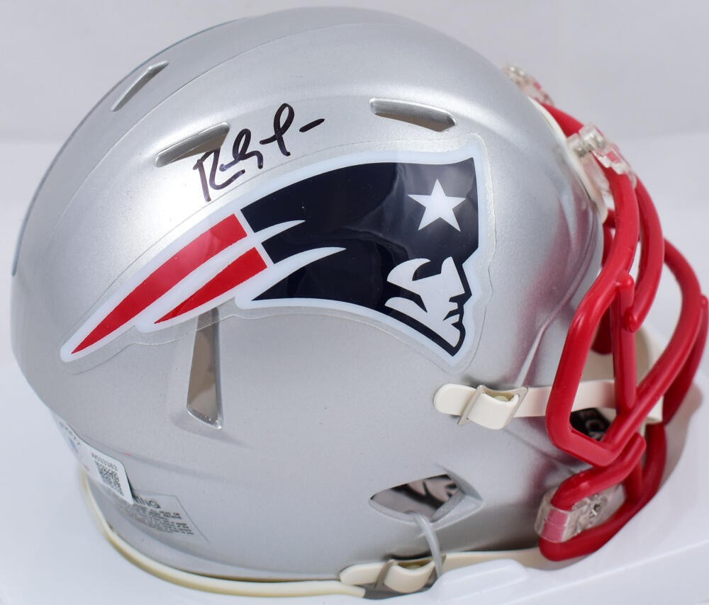 Randy Moss Autographed Signed Patriots Speed Mini Helmet-Beckett W Hologram  Black