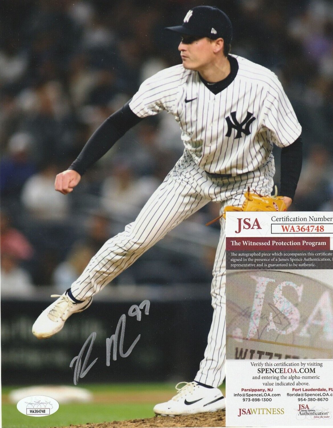 Ron Marinaccio New York Yankees Autographed Full Stretch 8x10 Photo (JSA)