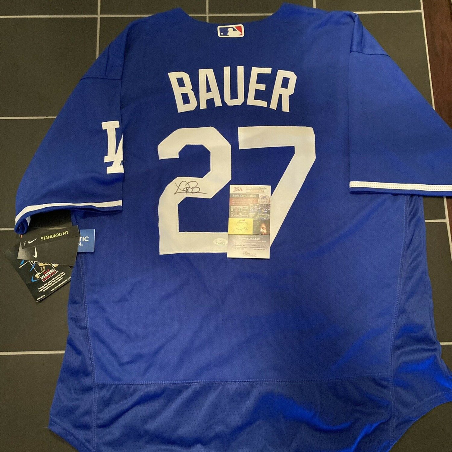 Trevor bauer signed jersey Clearance
