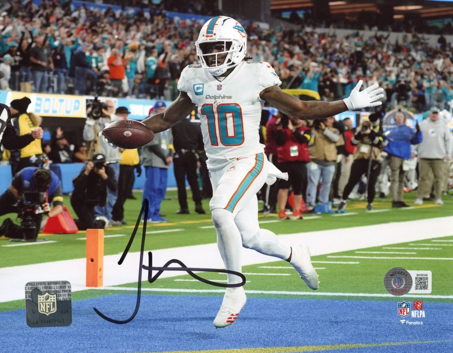 tyreek hill signed dolphins jersey