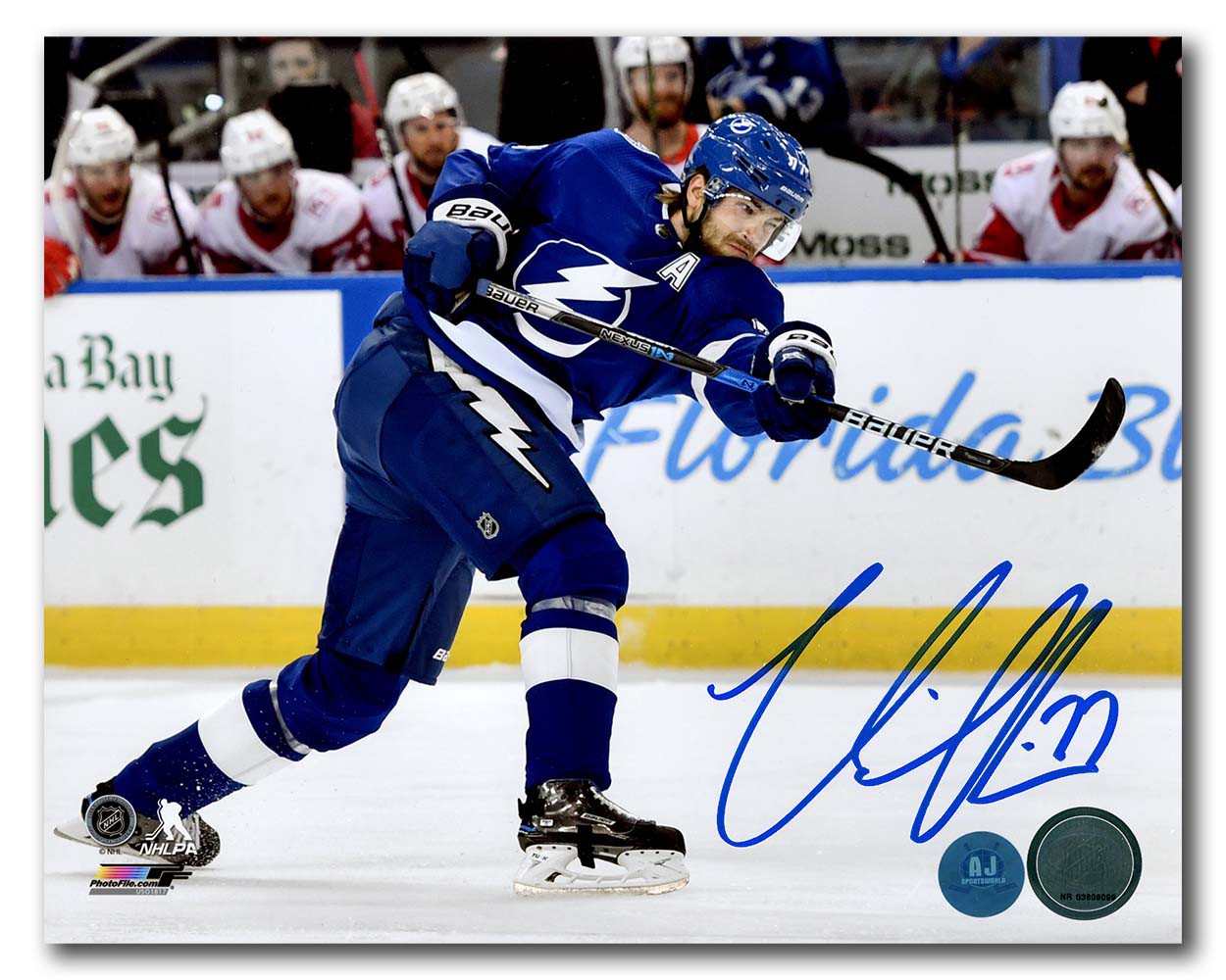 Autographed Tampa Bay Lightning Victor Hedman Fanatics Authentic
