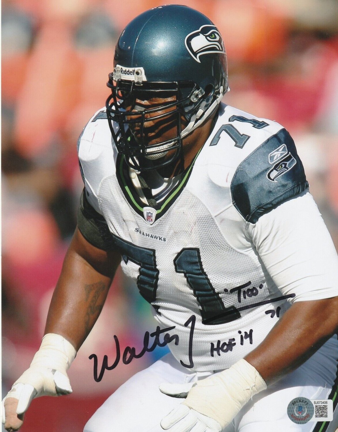 Walter Jones Autographed Signed Seattle Seahawks HOF 14 Beckett  Authenticated Action 8X10