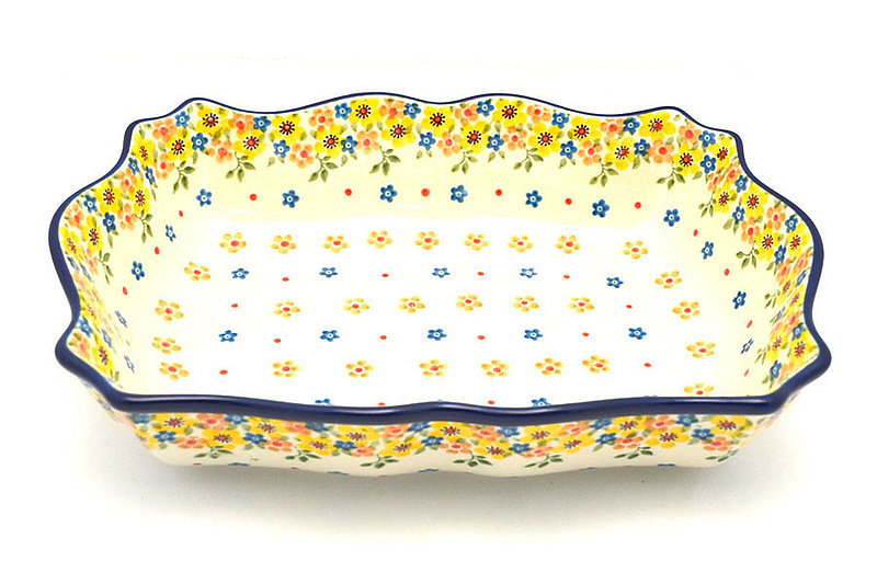 2 1/2"H x 7 1/2"W x 11 1/4"L
 Polish Pottery Baker - Scalloped Rectangular - Buttercup A51-2225a (2 1/2"H x 7 1/2"W x 11 1/4"L
)
