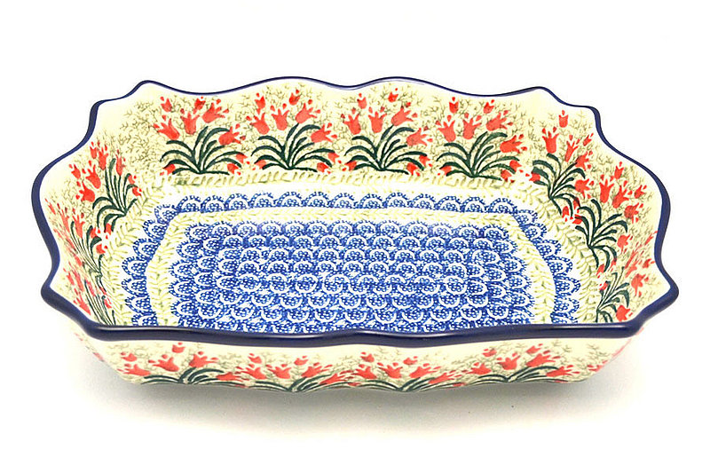 2 1/2"H x 7 1/2"W x 11 1/4"L
 Polish Pottery Baker - Scalloped Rectangular - Crimson Bells A51-1437a (2 1/2"H x 7 1/2"W x 11 1/4"L
)