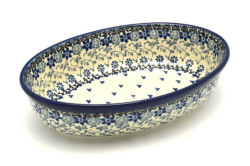 2 1/4"H x 6 1/4"W x 9 1/2"L
 Polish Pottery Baker - Oval - Small - Silver Lace 299-2158a (2 1/4"H x 6 1/4"W x 9 1/2"L
)