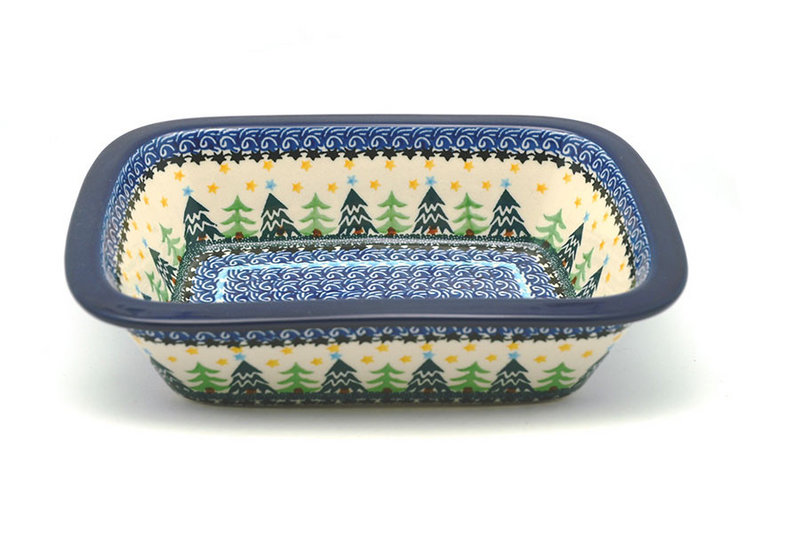 2 1/4"H x 7 1/8"W x 9 3/4"L
 Polish Pottery Baker - Rectangular with Grip Lip - Christmas Trees 162-1284a (2 1/4"H x 7 1/8"W x 9 3/4"L
)