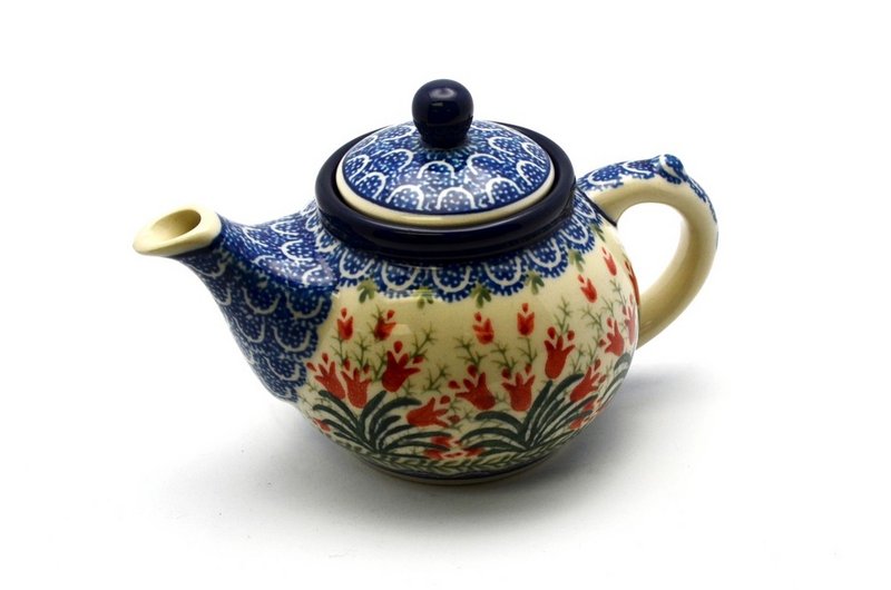 4 1/4"H x 4"W x 6 3/4"L, 14 oz. (filled to the rim)
 Polish Pottery Teapot - 14 oz. - Crimson Bells 120-1437a (4 1/4"H x 4"W x 6 3/4"L, 14 oz. (filled to the rim)
)
