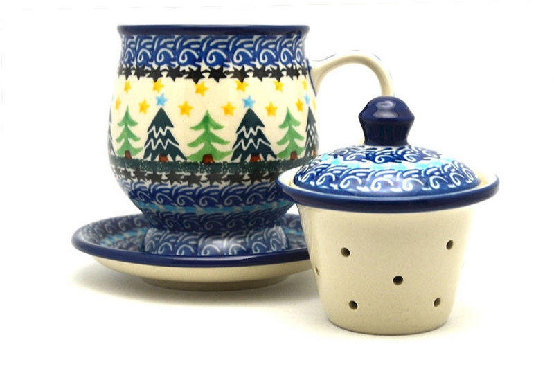 5 1/2"H x 4 1/2"W x 5 1/4"L
 Polish Pottery Mug - with Infuser - Christmas Trees 122-1284a (5 1/2"H x 4 1/2"W x 5 1/4"L
)
