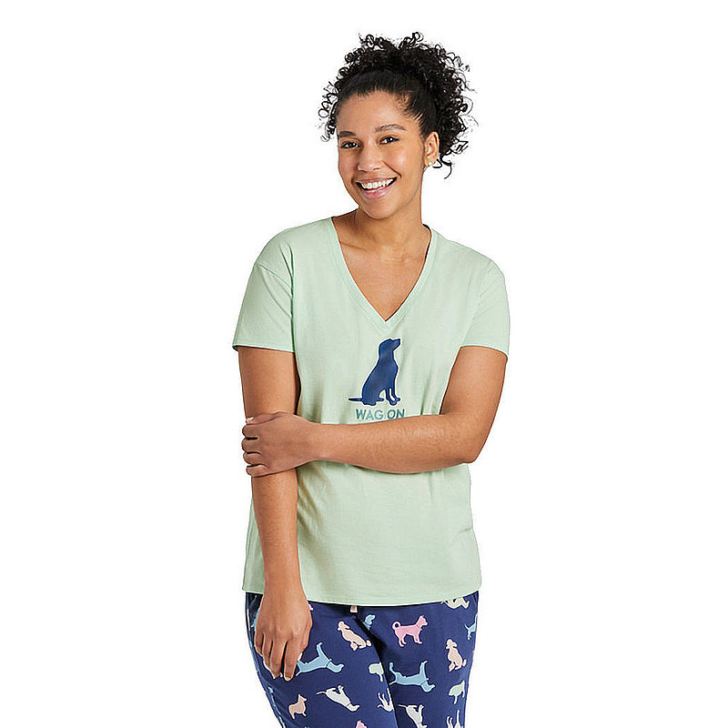 Life Is Good Women's Wag On Lab Snuggle Up Relaxed Sleep Vee Shirt 99689 (Life Is Good)