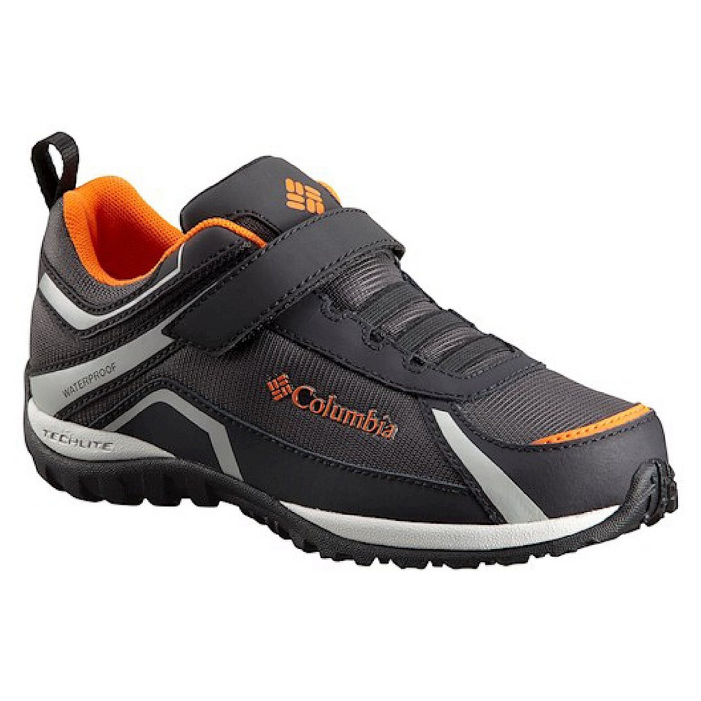 columbia youth shoes